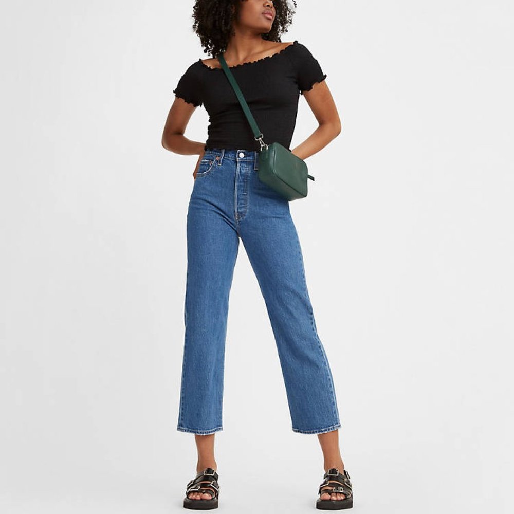 Levi's Ribcage Straight Ankle Jeans size 28